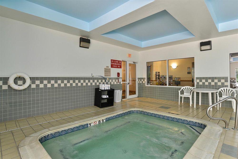 Blisspoint Inn & Suites Marion Buitenkant foto